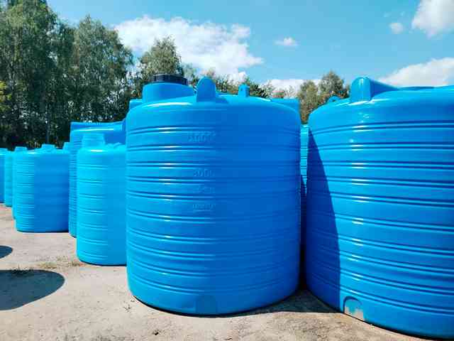 Пластиковые емкости - надежные и универсальные решения для хранения и транспортировки